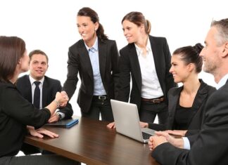 Co powiedzieć na powitanie w nowej pracy? Co powiedzieć na powitanie w nowej pracy?