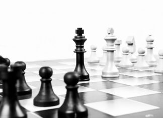 Z jakim poziomem angielskiego kończy się studia? Z jakim poziomem angielskiego kończy się studia?